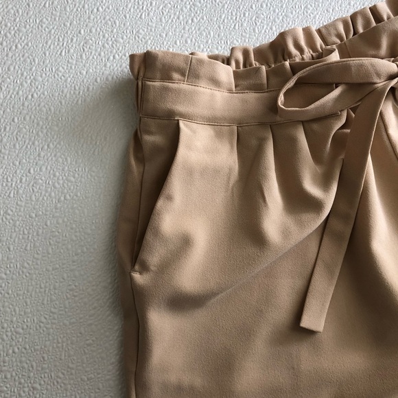 Iman Paperbag Style Dress Pants in Color Beige Size Small - Picture 5 of 12